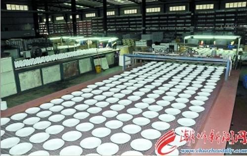 制品股份研发的高白度日用玻璃陶瓷制品的关键技术应用性强